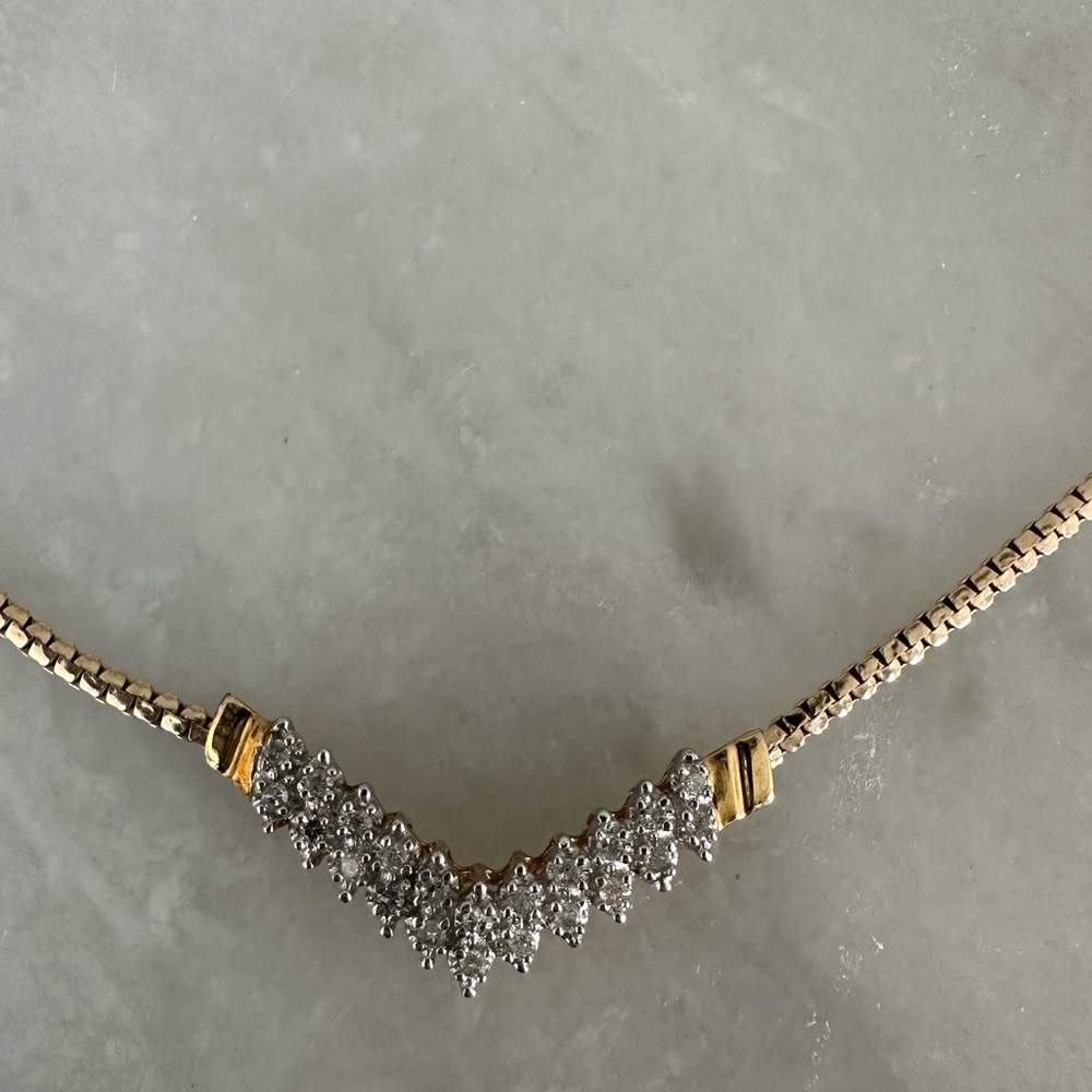Vintage diamond V necklace